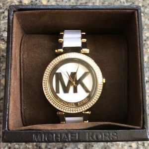 *NEW**Micheal Kors white and gold watch never worn